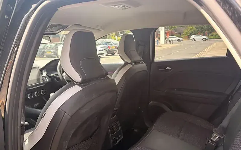 Used Renault Captur Techno 91 HP (66 kW) 2022 Black SUV