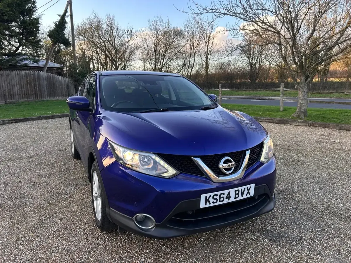 Second-hand Nissan Qashqai Acenta 115 CP (84 kW) 2015 Albastru SUV