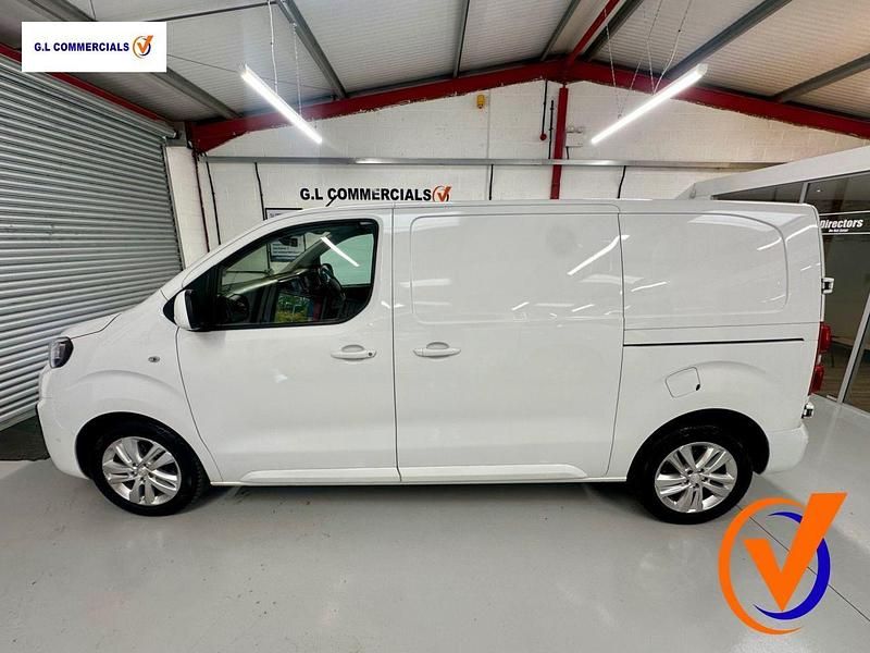 Used Peugeot Expert S 180 HP (132 kW) 2020 White Van