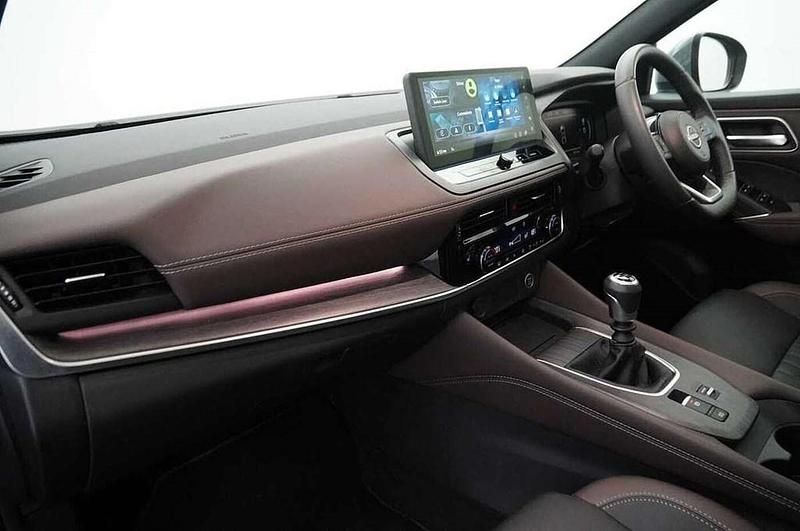 Used Nissan Qashqai Tekna 138 HP (101 kW) 2025 Grey SUV