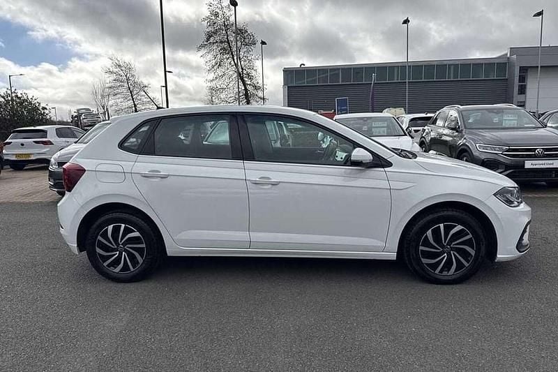 Usado VW Polo Life 95 CV (69 kW) 2024 Blanco Utilitario
