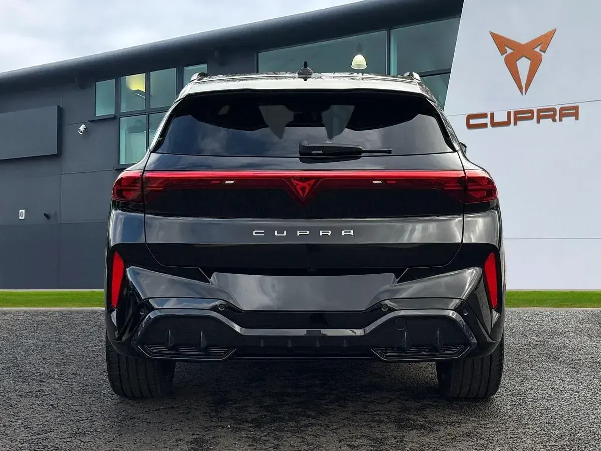 Ny Cupra Terramar VZ2 272 HK (200 kW) 2026 Svart SUV