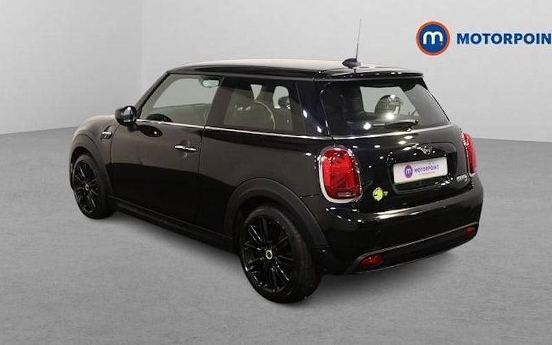 Used Mini Cooper Level 2 135 kW (184 HP) 2023 Hatchback