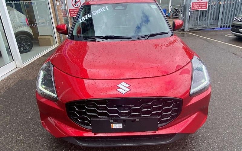 Used Suzuki Swift 82 HP (60 kW) 2025 White Hatchback