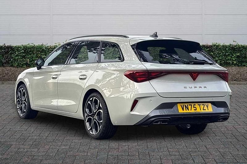 Used Cupra Leon 2025 Taiga grey Estate