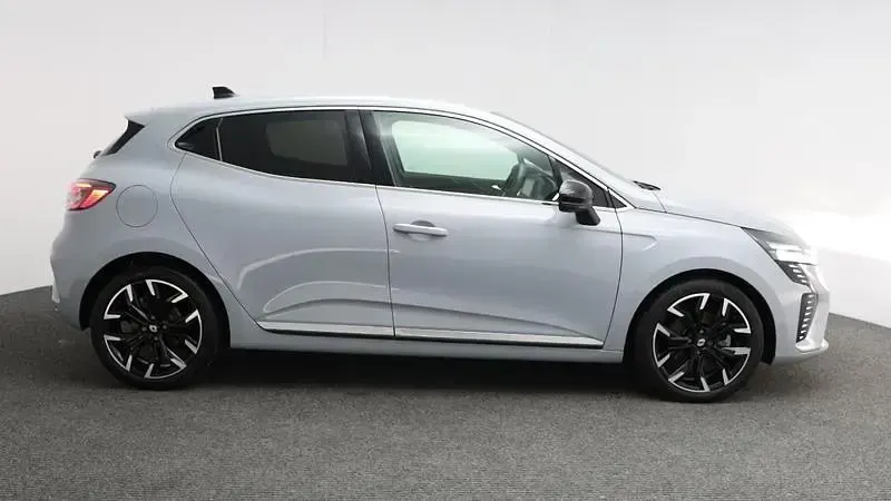 Used Renault Clio V Techno 2024 Grey Hatchback