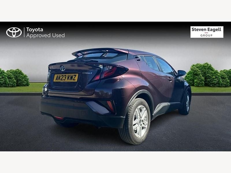 Used Toyota C-HR 122 HP (89 kW) 2023 Mauve/purple SUV