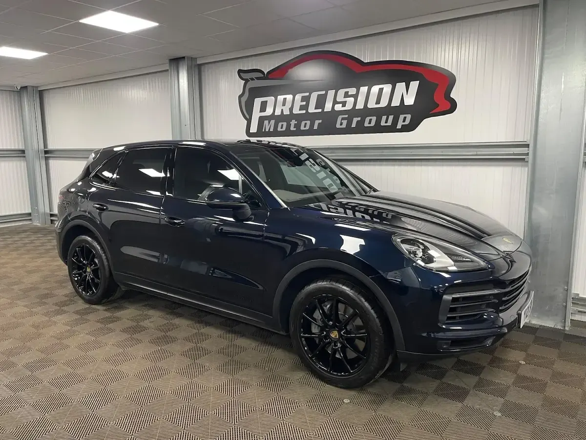 Used Porsche Cayenne 440 HP (323 kW) 2018 Blue SUV