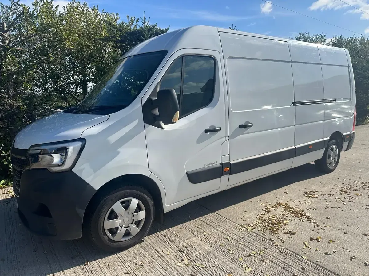 Used Renault Master Business 2021 White MPV