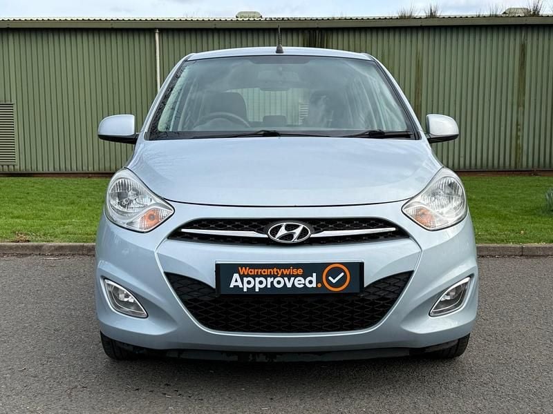 Used Hyundai i10 Active 85 HP (62 kW) 2012 Silver Hatchback