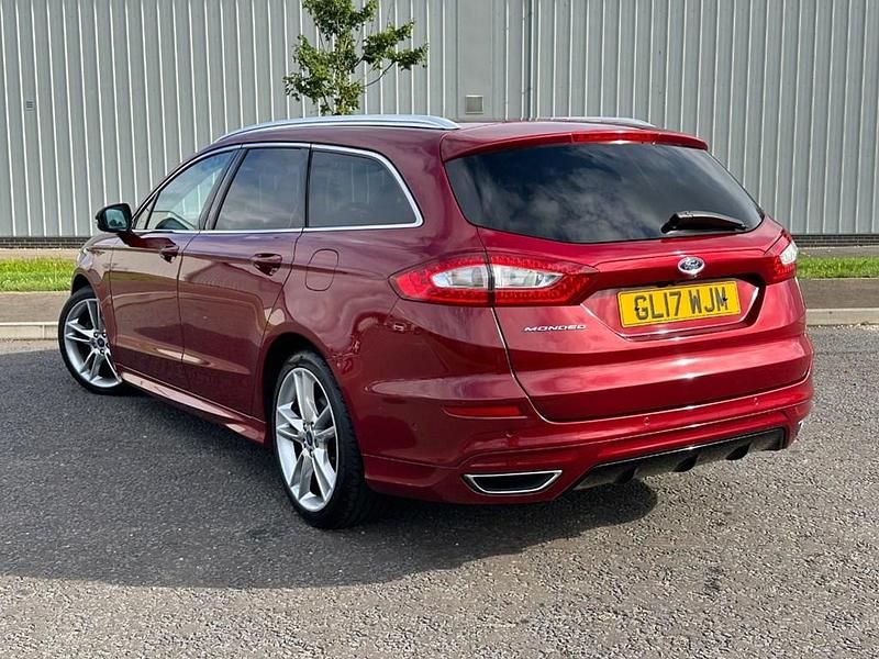 Used Ford Mondeo Titanium 2017 Red Estate