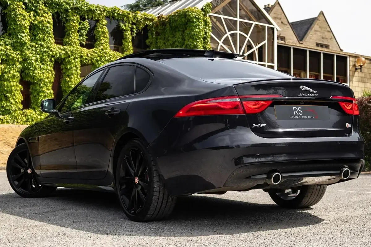 Used Jaguar XF S 300 HP (220 kW) 2016 Black Sedan