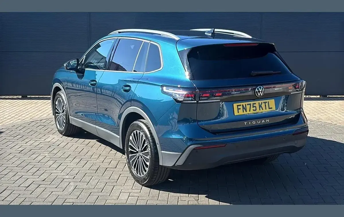 Used VW Tiguan Match 147 HP (108 kW) 2025 Blue SUV