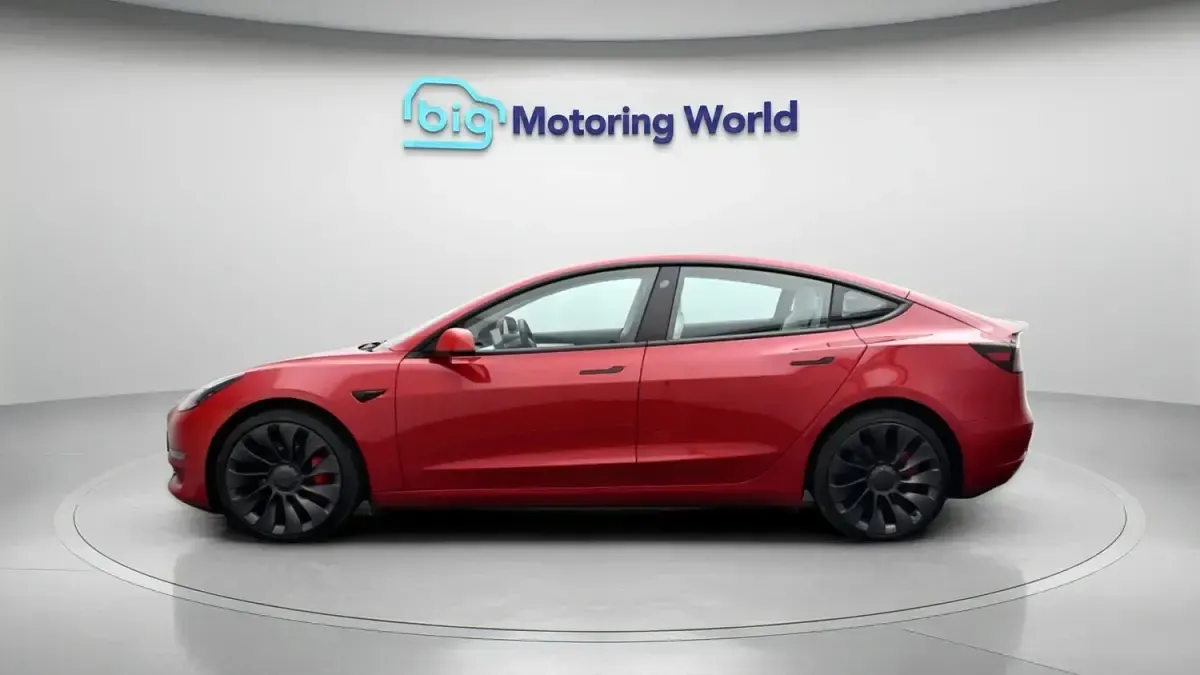 Used Tesla Model 3 Performance 461 kW (627 HP) 2021 Red Sedan