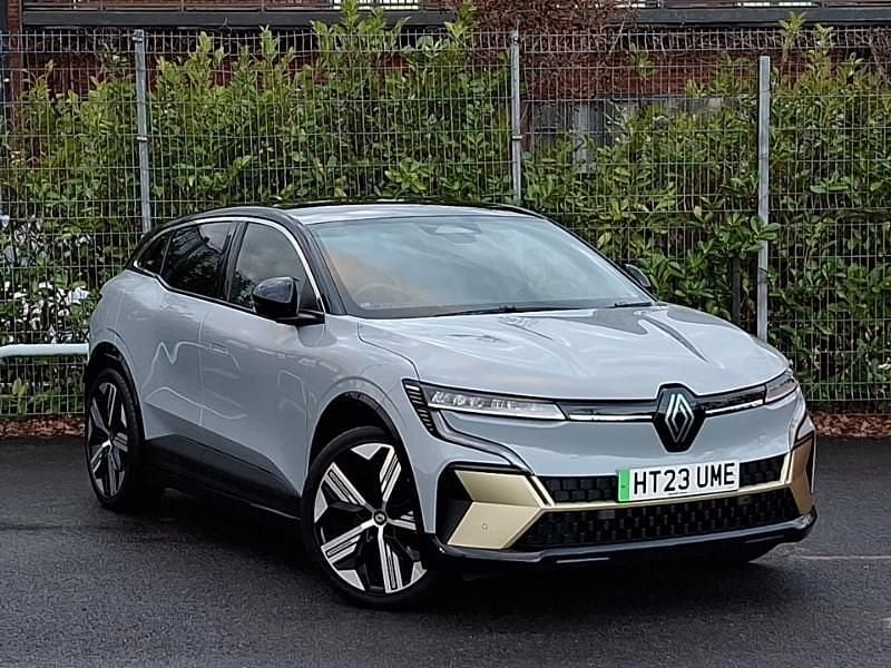 Used Renault Megane E-Tech Iconic 159 kW (217 HP) 2023 Grey Hatchback