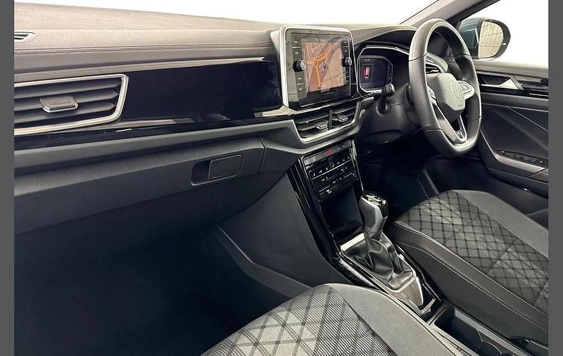 Usado VW T-Roc R-line 150 HP (110 kW) 2025 Azul SUV