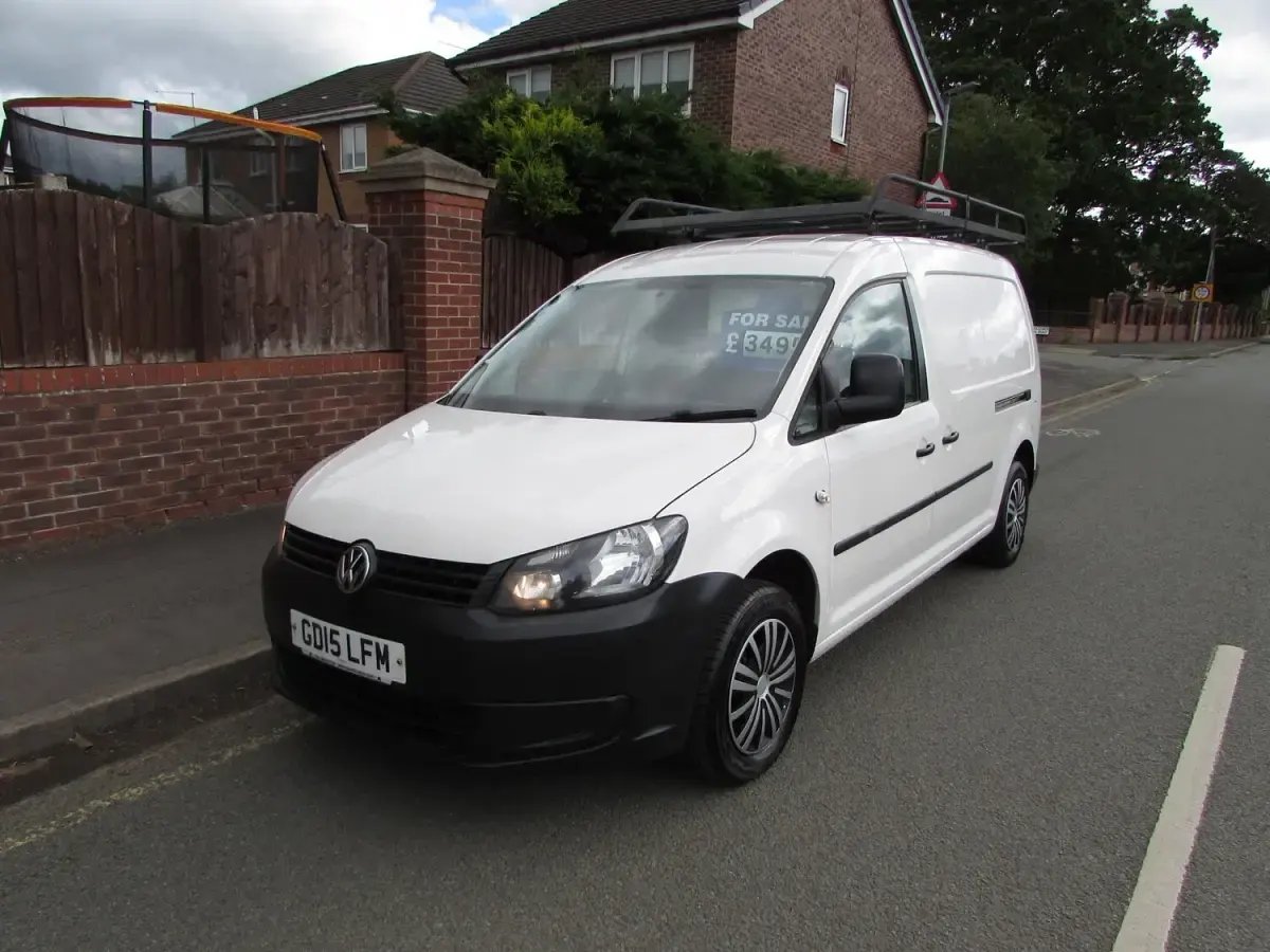 Used VW Caddy Startline 102 HP (75 kW) 2015 White MPV