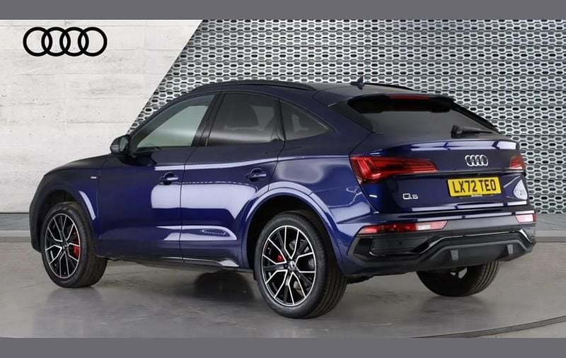 Used Audi Q5 Sportback Comfort 261 HP (191 kW) 2022 Blue SUV