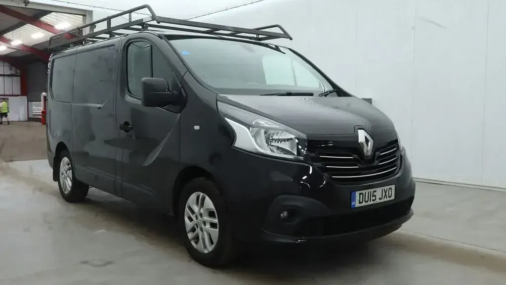 Used Renault Trafic 2015 Black MPV