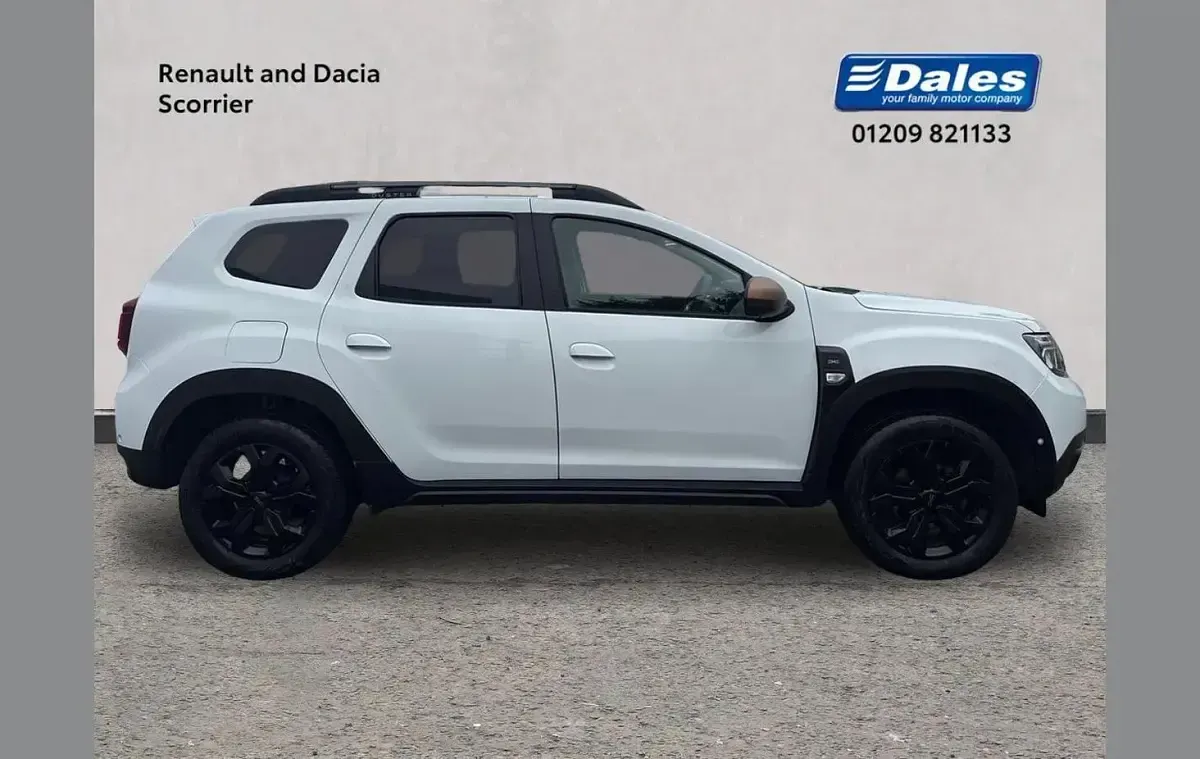 Used Dacia Duster Extreme 150 HP (110 kW) 2023 White SUV