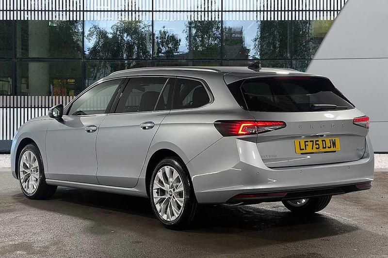 Used Skoda Superb SE L 110 HP (80 kW) 2025 Pebble silver metallic Estate
