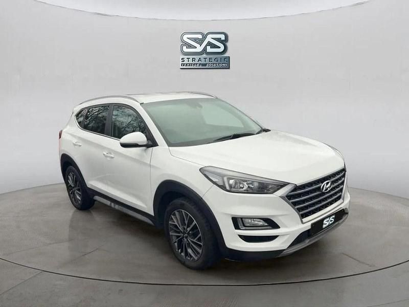 White Used 2018 Hyundai Tucson Premium SUV | £14,490 (Fair price) - Image 1/4