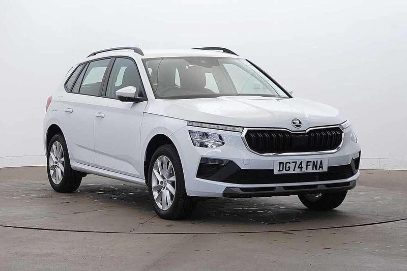 Moon white metallic Used 2024 Skoda Kamiq SE SUV | £19,695 (Good price) - Image 1/4
