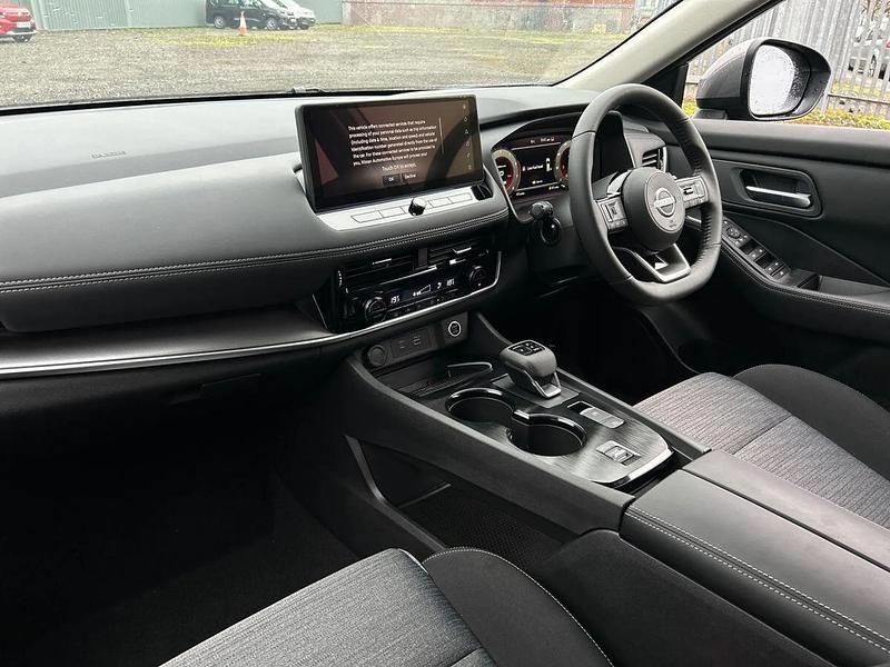 New Nissan X-Trail N-Connecta 163 HP (119 kW) 2025 Grey SUV