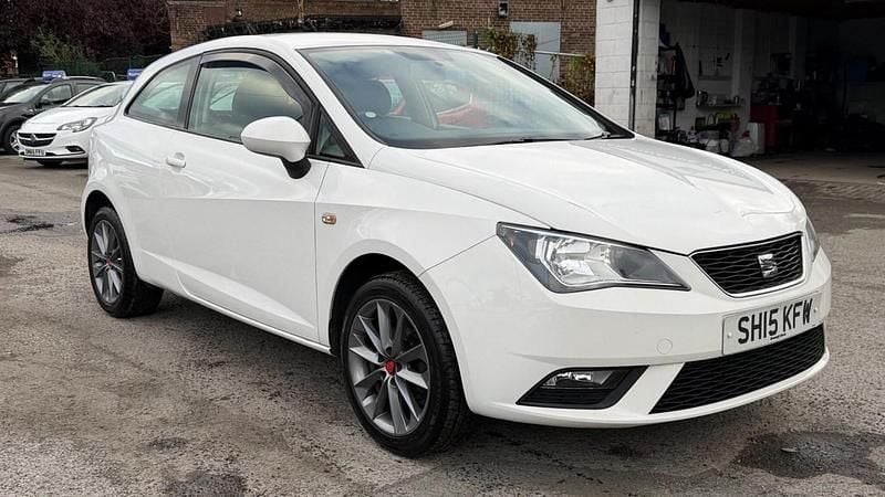 White Used 2015 Seat Ibiza Hatchback | £3,995 (Fair price) - Image 1/3