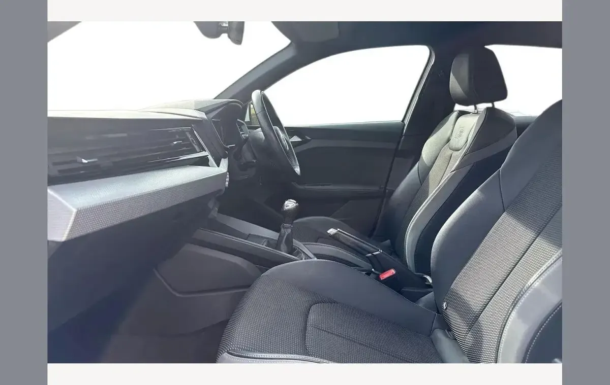 Used Audi A1 S-Line 116 HP (85 kW) 2019 White SUV