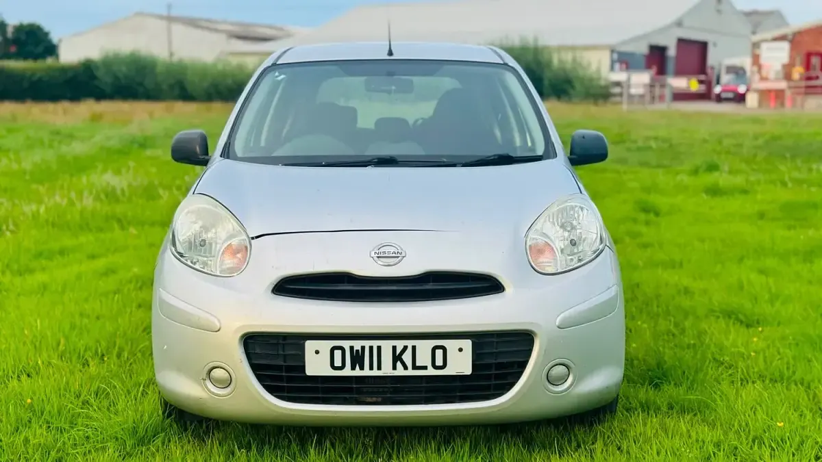Used Nissan Micra Acenta 80 HP (58 kW) 2011 Silver Hatchback