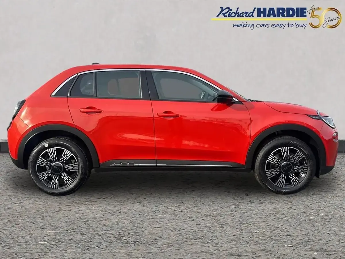 New Fiat 600 S 99 HP (72 kW) 2025 SUV