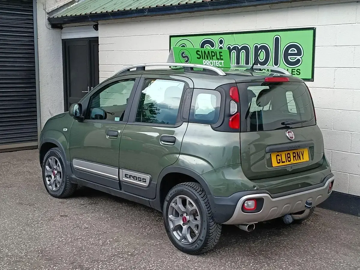 Used Fiat Panda Cross Cross 90 HP (66 kW) 2018 Green Hatchback