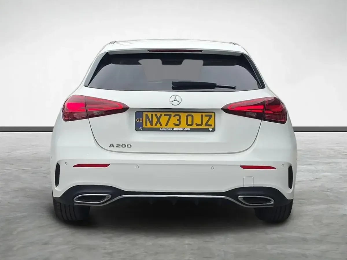 Used Mercedes A200 Executive 175 HP (128 kW) 2024 White Hatchback