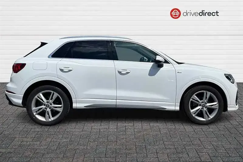 Used Audi Q3 S-Line 150 HP (110 kW) 2019 White SUV