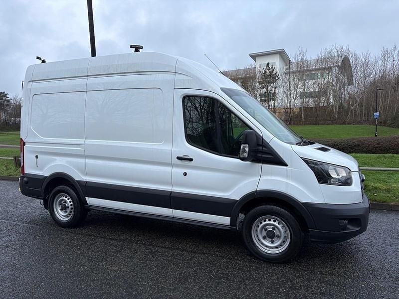 Used Ford Transit 130 HP (95 kW) 2018 White Van