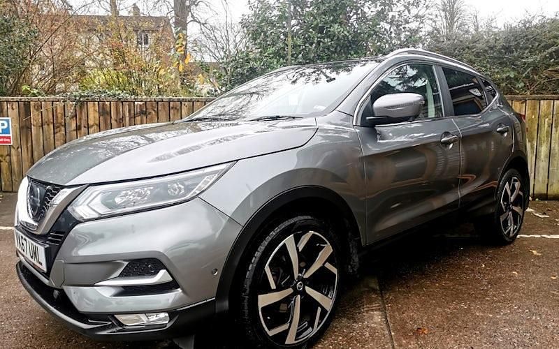 Used Nissan Qashqai Tekna 110 HP (80 kW) 2017 Grey SUV