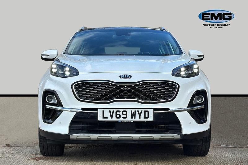 Used Kia Sportage 174 HP (127 kW) 2019 Fusion white SUV
