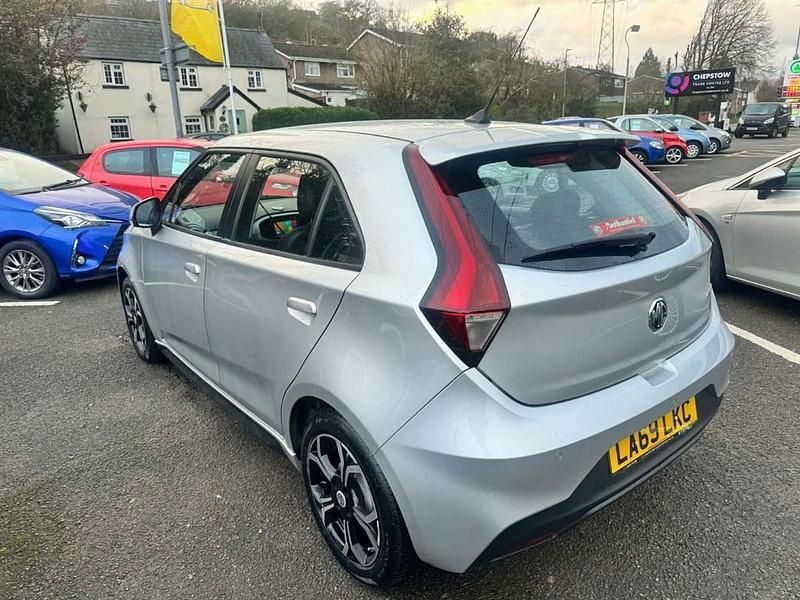 Used MG MG3 Exclusive 106 HP (77 kW) 2019 Silver Hatchback