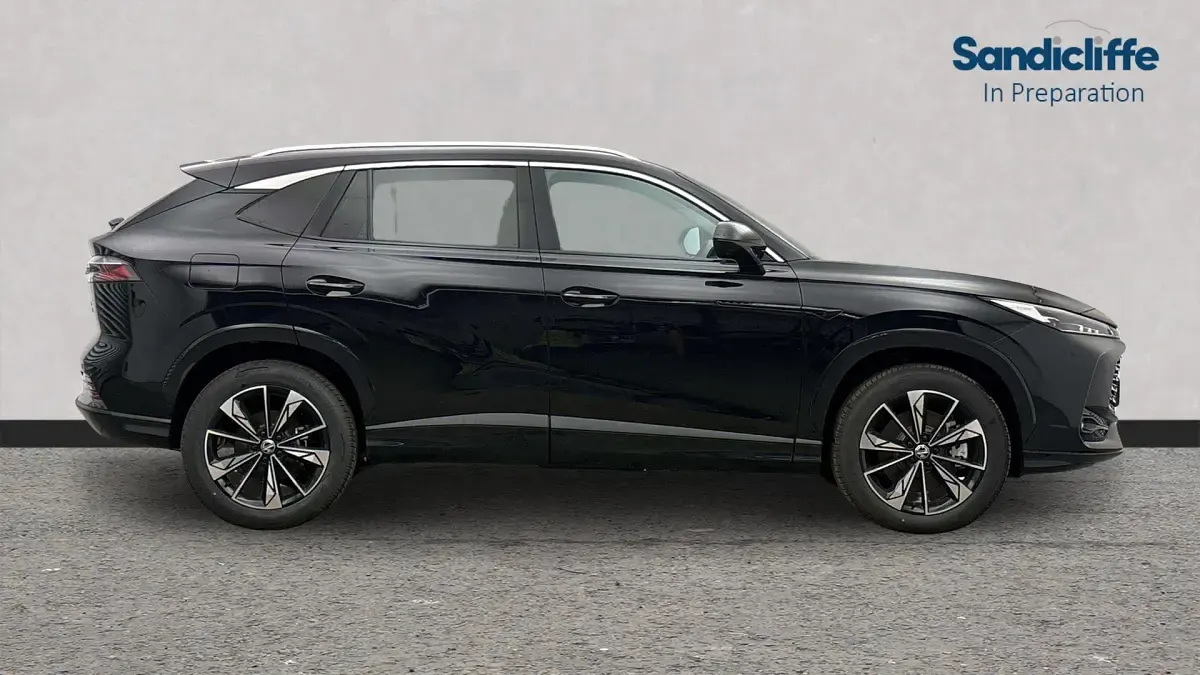 New MG HS SE 224 HP (164 kW) 2025 Metallic  black pearl SUV