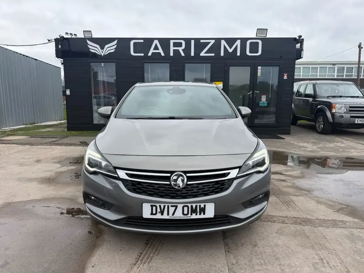 Używany Vauxhall Astra SRi 2017 Szary Hatchback