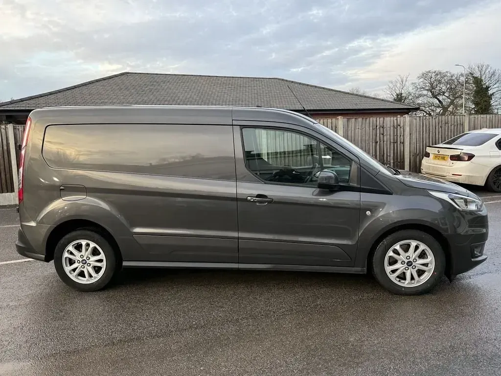 Second-hand Ford Transit Connect Limited 120 CP (88 kW) 2020 Gri Monovolum
