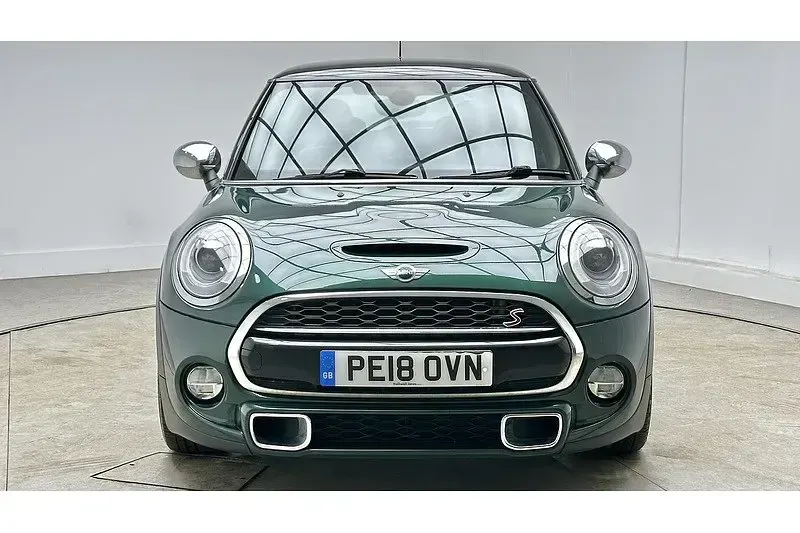 Usado Mini Cooper S Hatch 192 CV (141 kW) 2018 Verde Utilitario