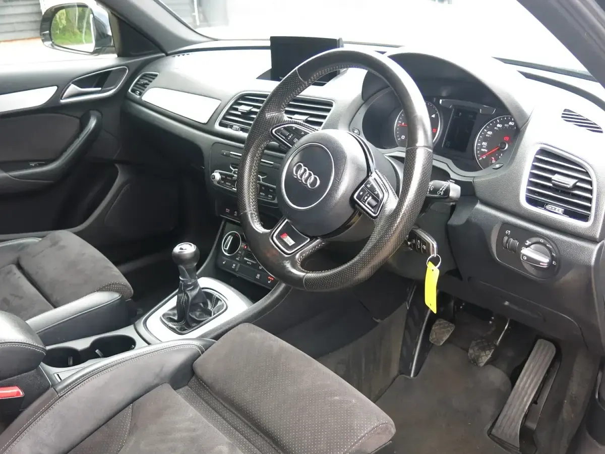 Used Audi Q3 S-line plus 150 HP (110 kW) 2015 Black SUV