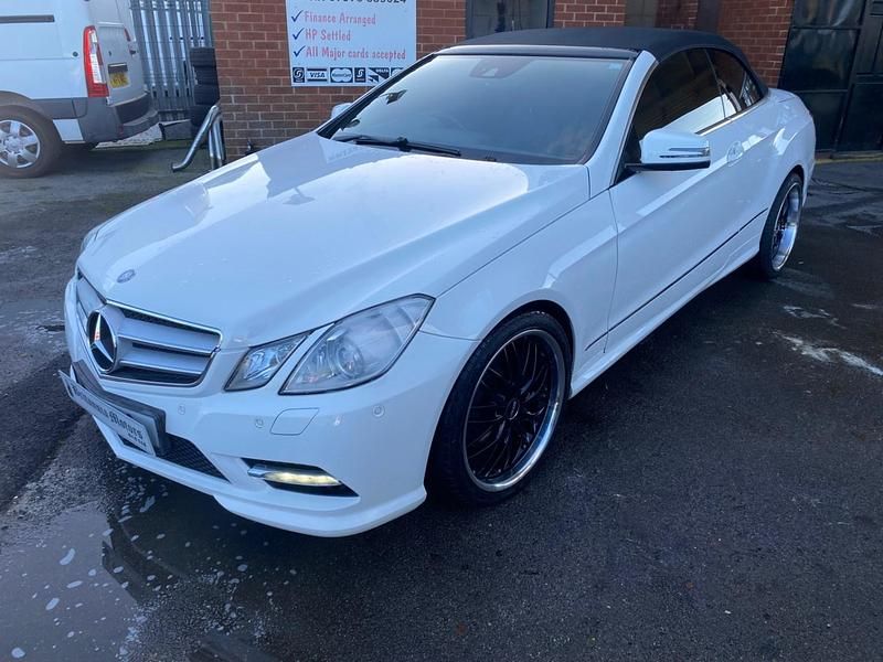 Usado Mercedes E350 265 HP (194 kW) 2012 Branco Cabrios