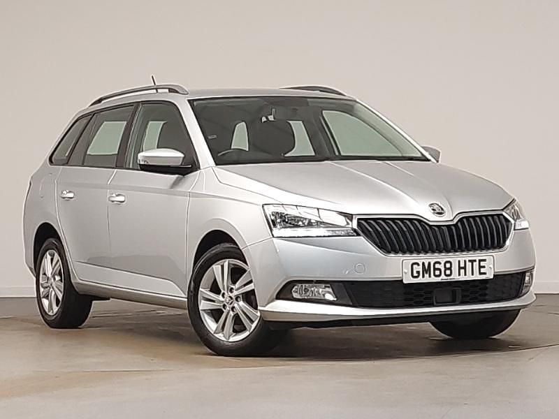 Used Skoda Fabia SE 95 HP (69 kW) 2019 Silver Estate