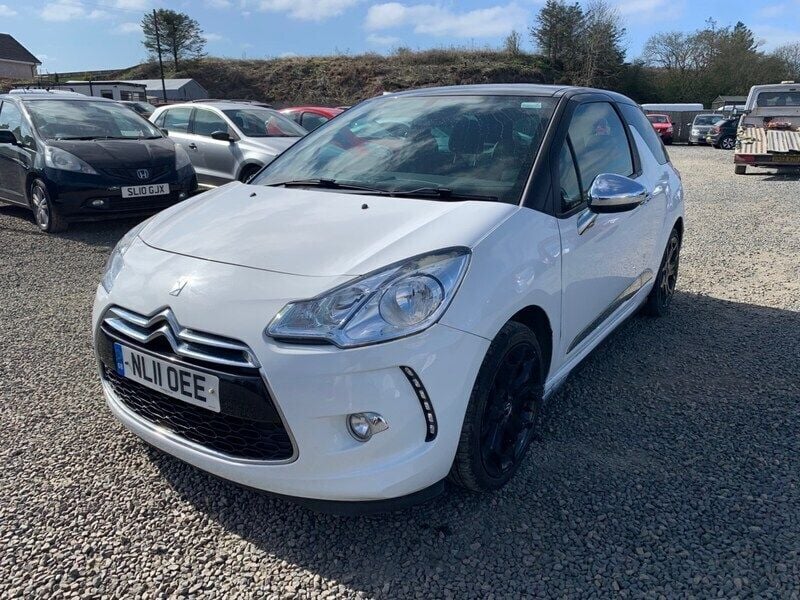 White Used 2011 Citroën DS3 Hatchback | £1,495 (Fair price) - Image 1/4
