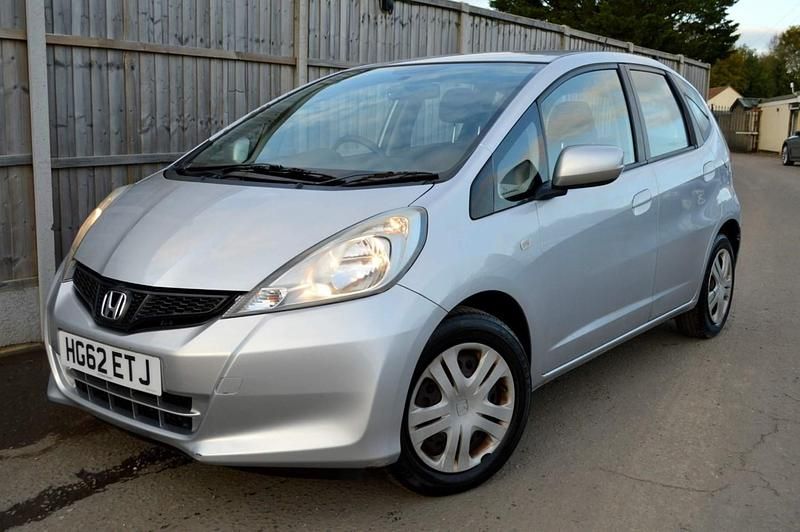 Silver Used 2012 Honda Jazz SE Hatchback | £4,449 (Good price) - Image 1/4