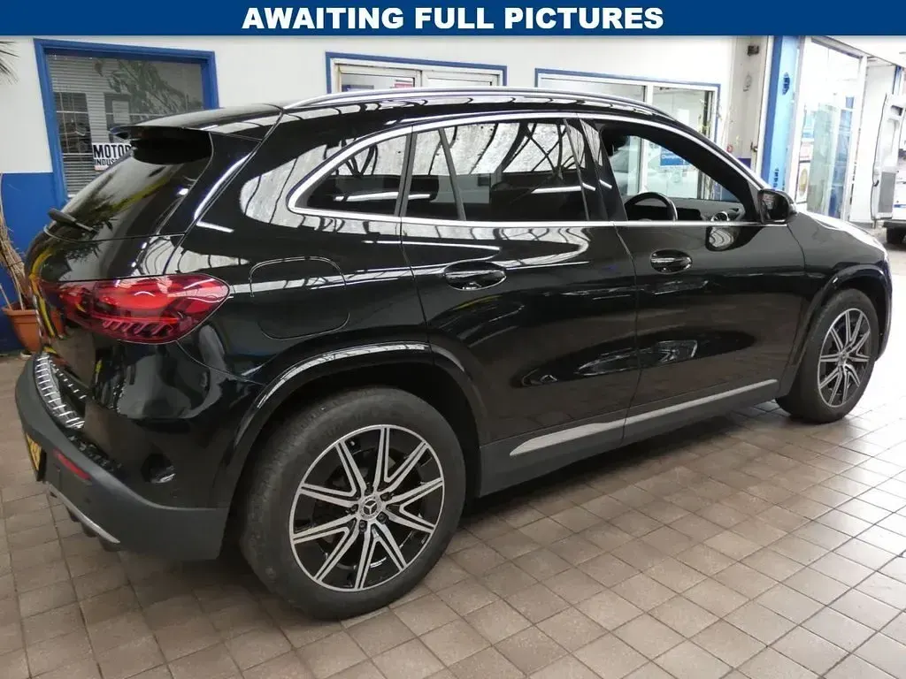 Used Mercedes EQA250+ Executive 139 kW (190 HP) 2025 Black SUV