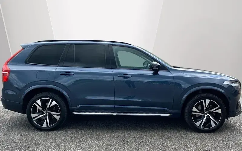 Used Volvo XC90 Plus 250 HP (183 kW) 2025 SUV